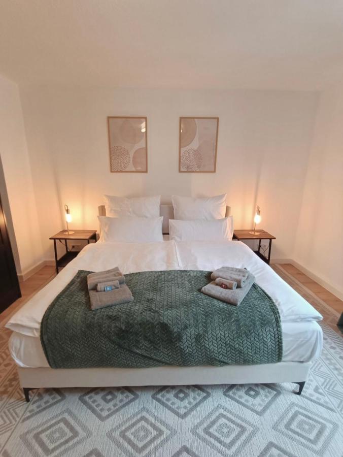 Bright And Central With 2 Beds Incl Workspace Daire Bochum Dış mekan fotoğraf
