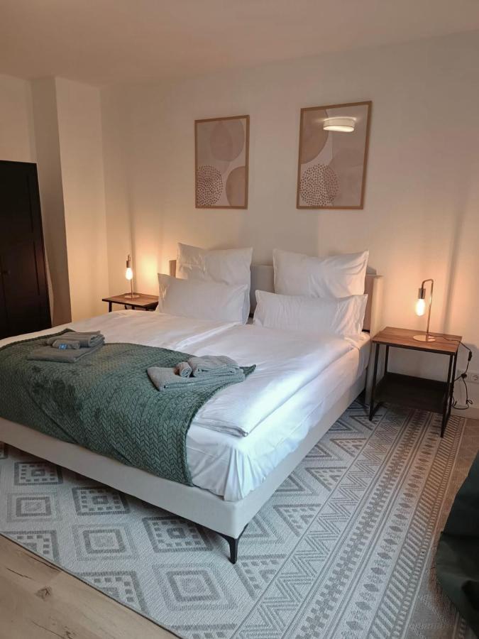 Bright And Central With 2 Beds Incl Workspace Daire Bochum Dış mekan fotoğraf